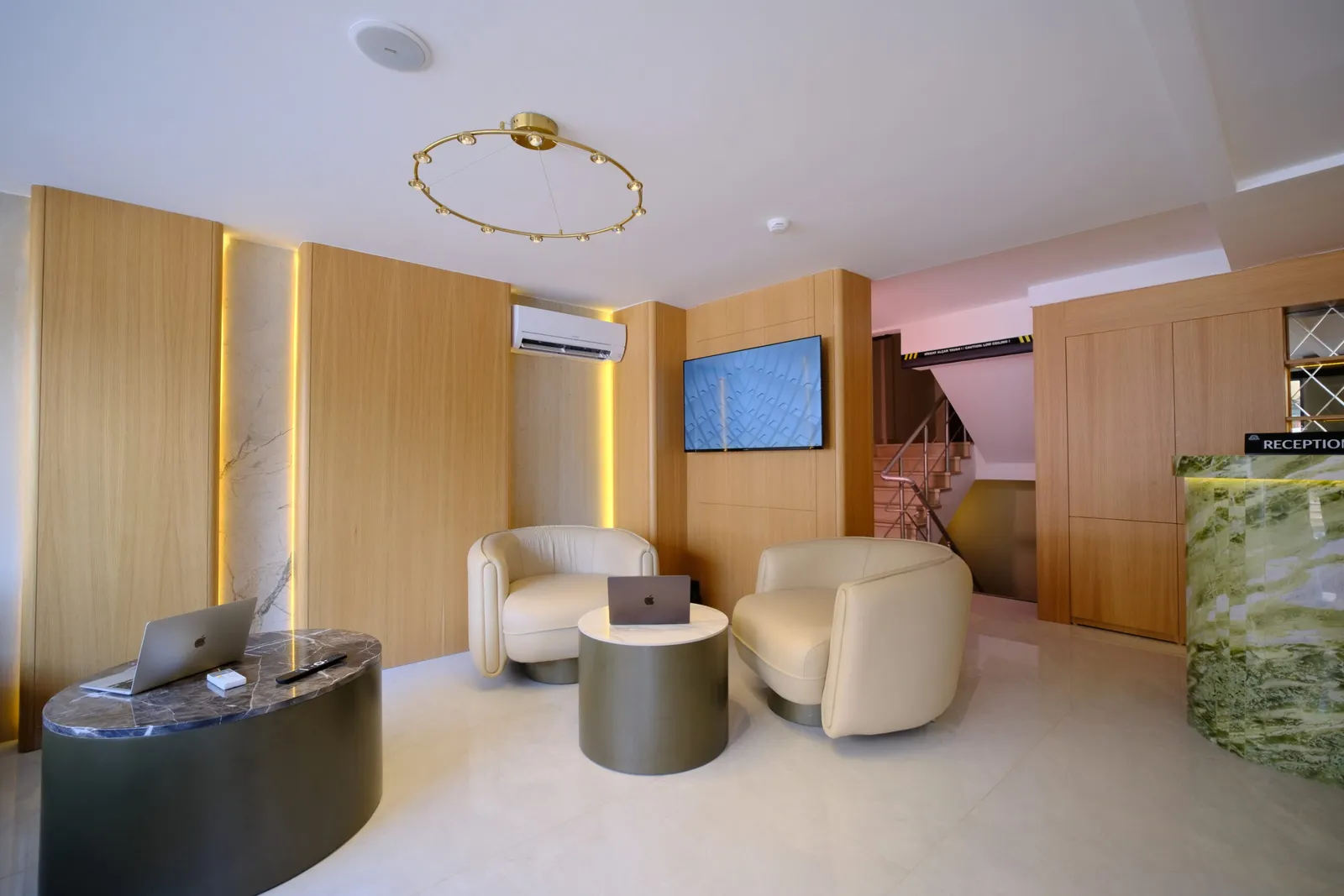 Suit oturma alanı — The Rizon Hotel Antalya
