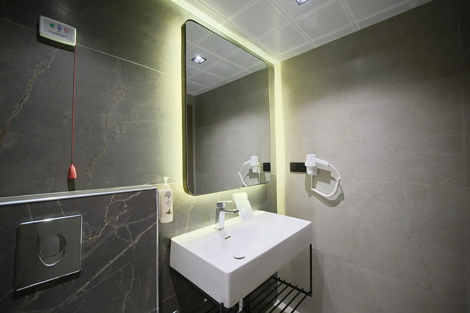 Banyo detayı — The Rizon Hotel Antalya